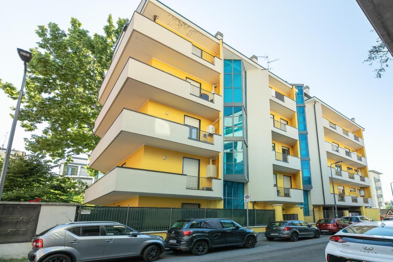Alessia'S Flat - Affori Apartment Милано Екстериор снимка